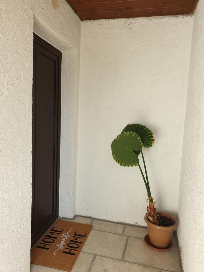 Two Olives Vila Vrbnik Exterior foto
